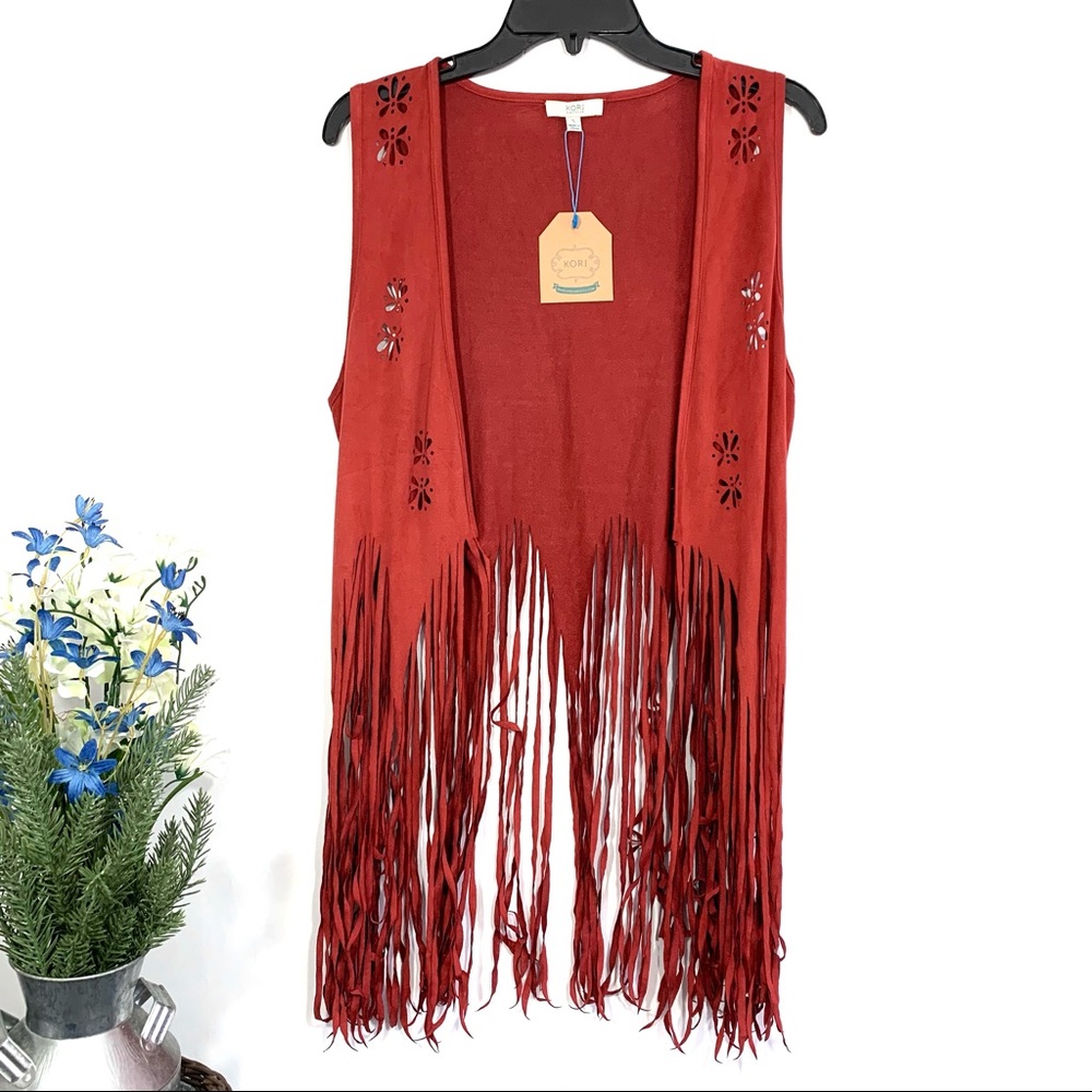 Kori‎ America Women’s Burnt Red Boho Fringe Flower Cutout Sleeveless Open Vest